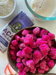 Açaí smoothie bowl without banana recipe ingredients