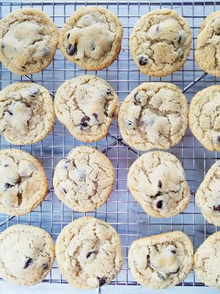 healthy almond flour chocolate chip cookies