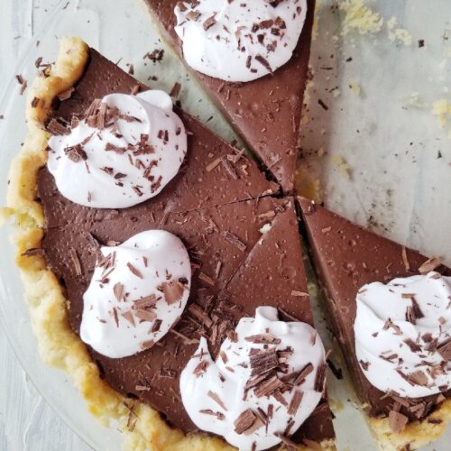 almond flour pie crust with chocolate pudding pie