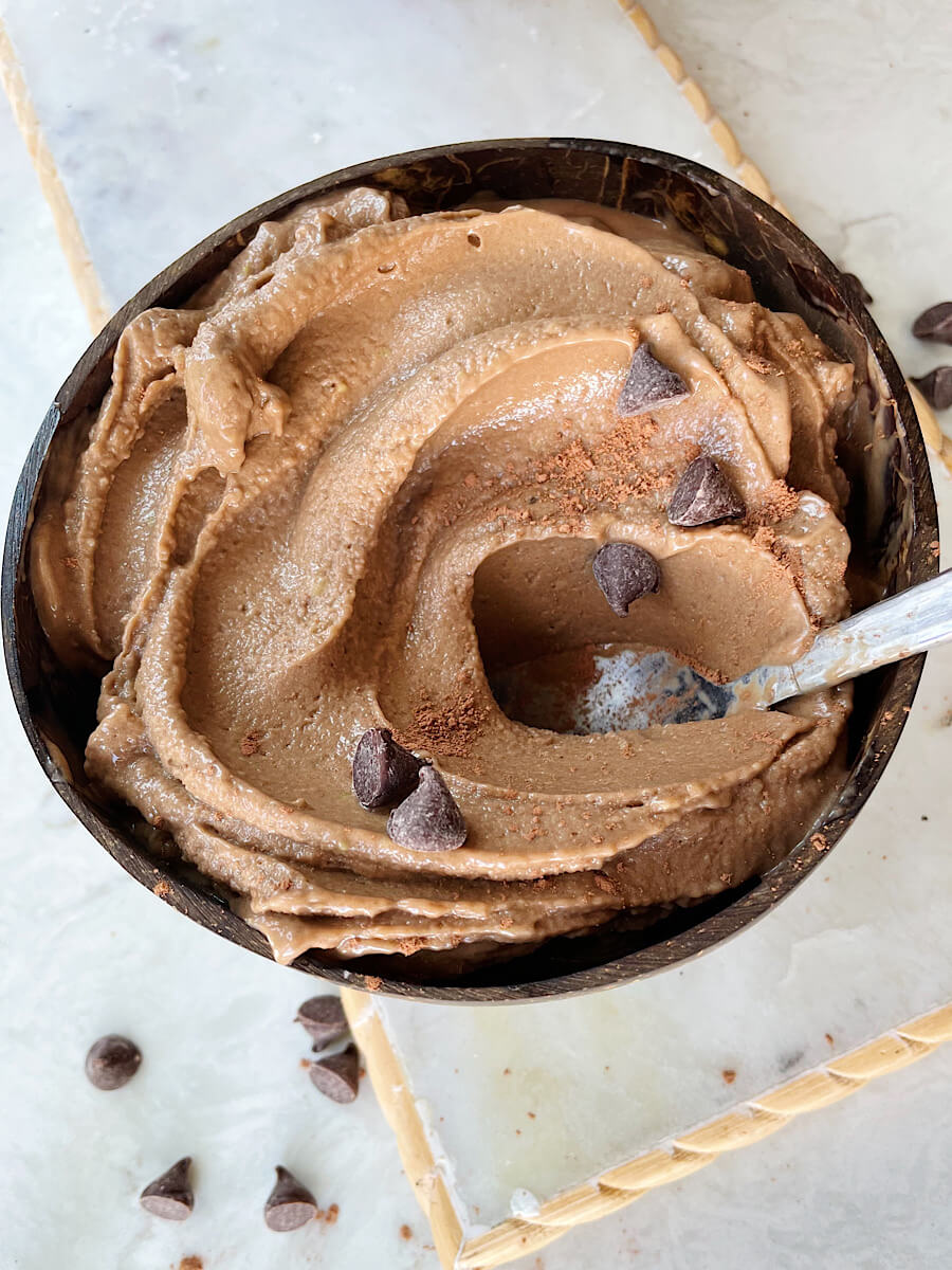 avocado chocolate banana smoothie bowl recipe healthy