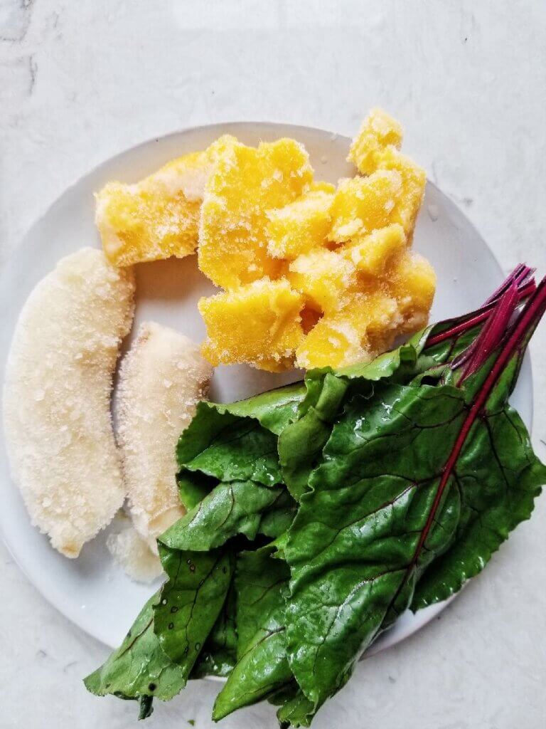 banana beet greens smoothie ingredients