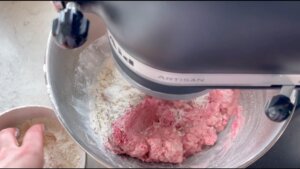 beet bagels recipe steps image 2