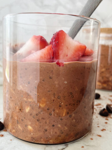 Brownie batter overnight oats recipe