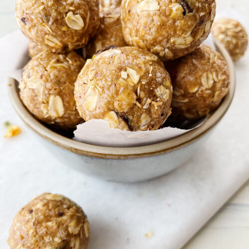 Healthy Chocolate Chip Oat Balls