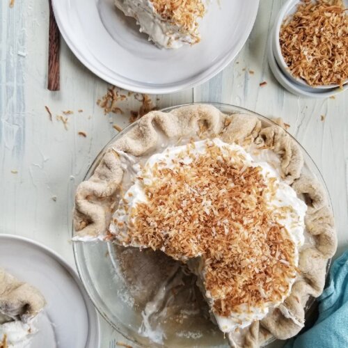 healthy coconut banana cream pie