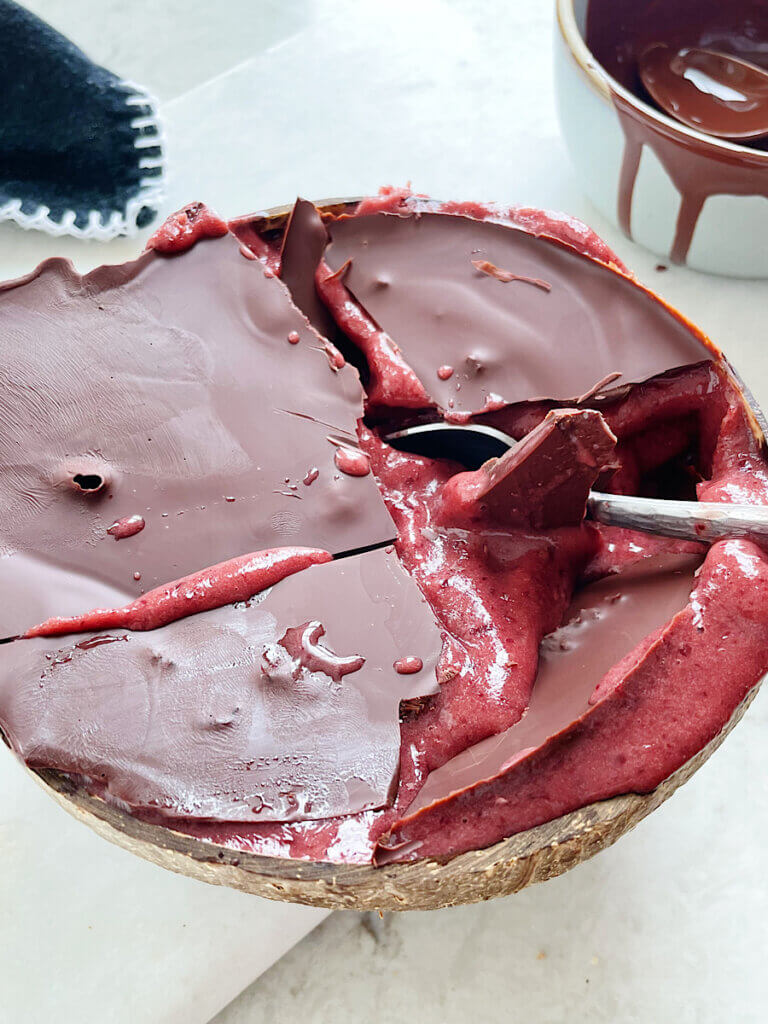 chocolate shell cherry smoothie bowl