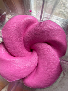 Dragon-fruit-banana-smoothie-bowl-recipe-3