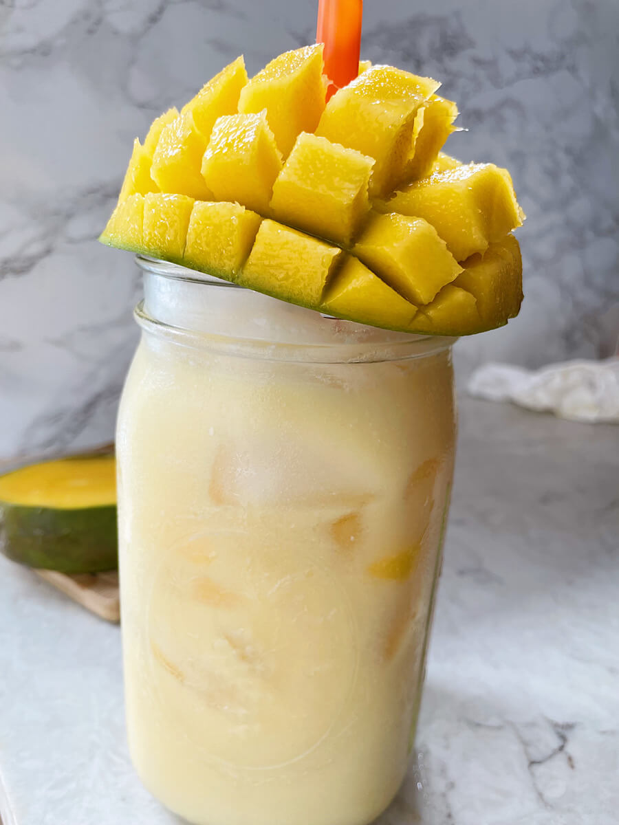 Dunkin mango pineapple refresher