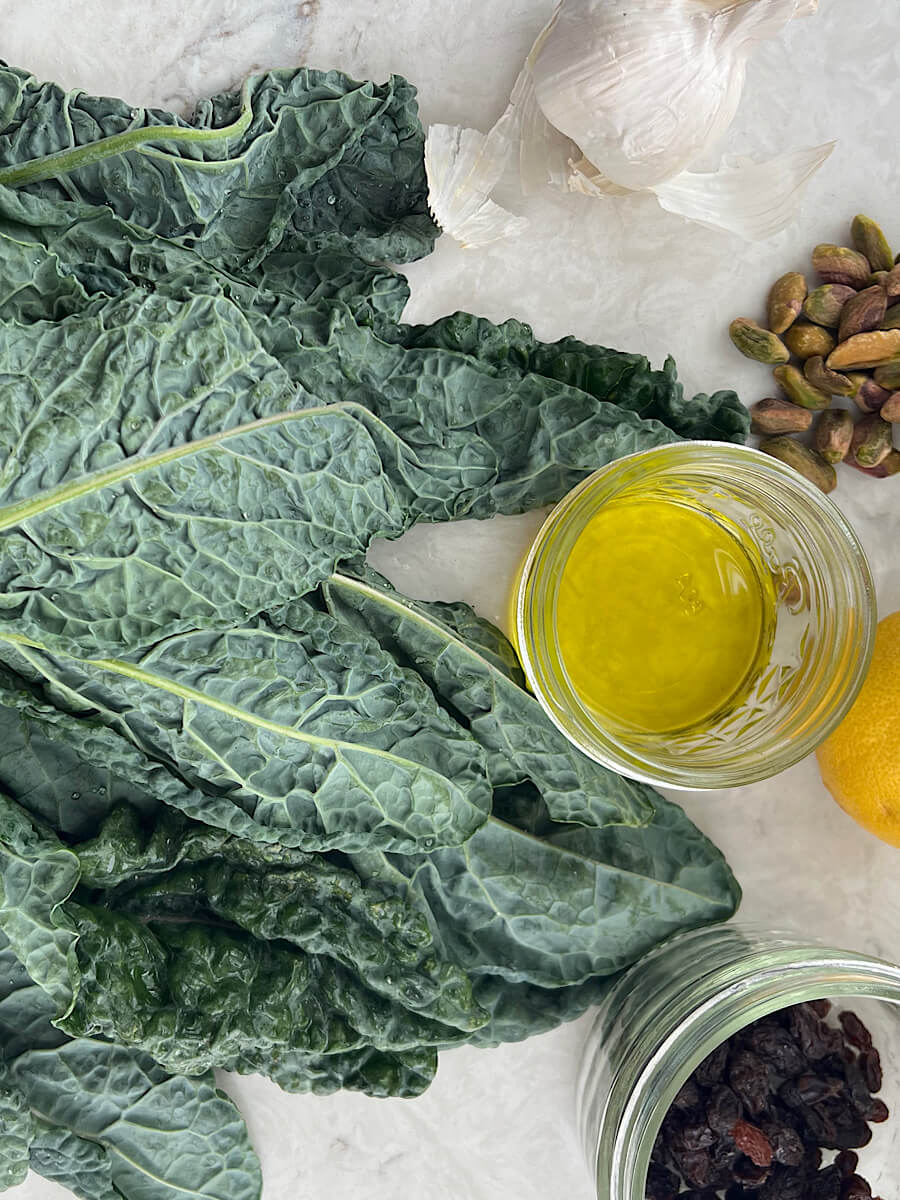 Gut healthy kale salad ingredients