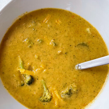 Healthy-broccoli-cheddar-soup-recipe-9