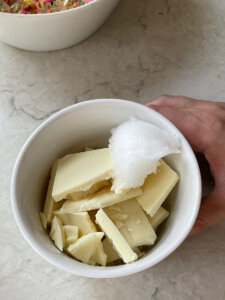 natural white chocolate and coconut oil