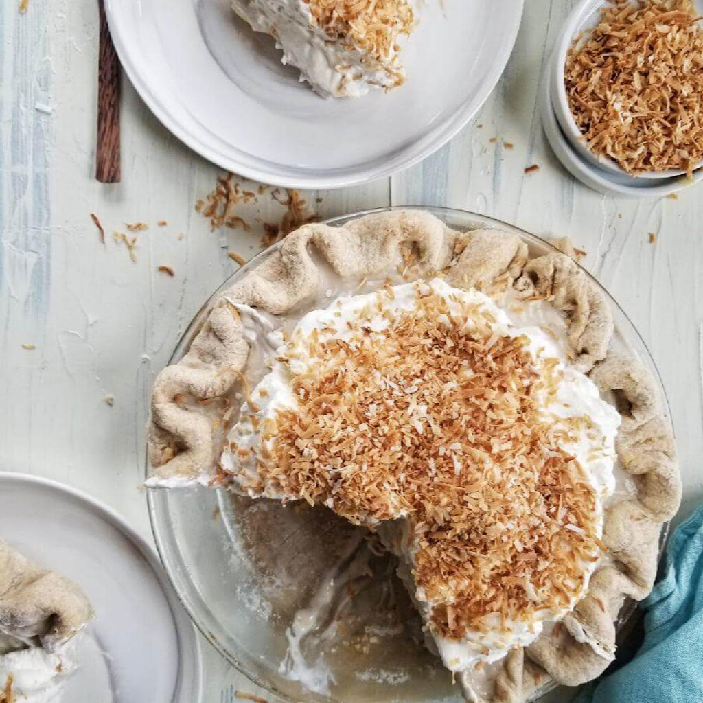 Healthy coconut banana cream pie recipe