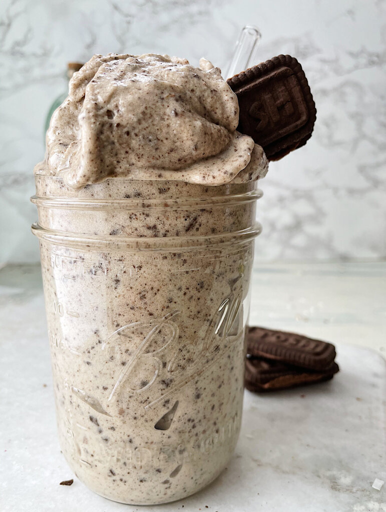 healthy cookies and cream milkshake