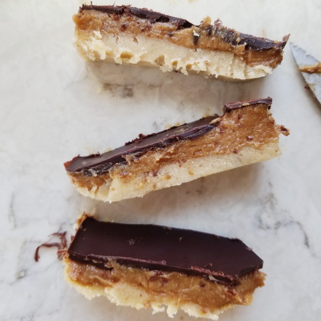 healthy date caramel Twix bar recipe