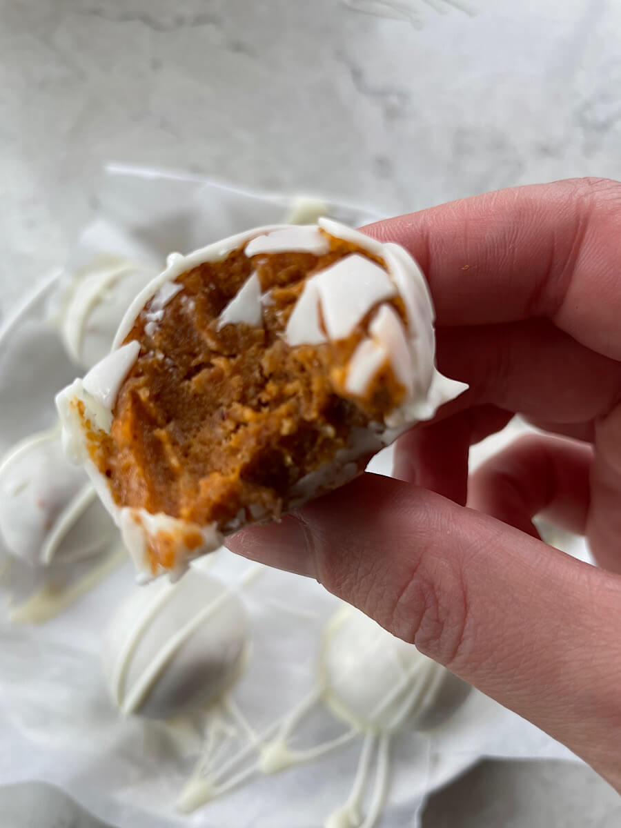 healthy pumpkin cheesecake bites