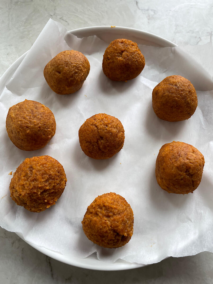 healthy pumpkin cheesecake bites