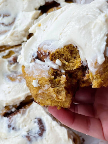 Healthy pumpkin cinnamon roll recipe