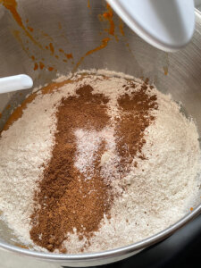 Healthy pumpkin cinnamon rolls 5