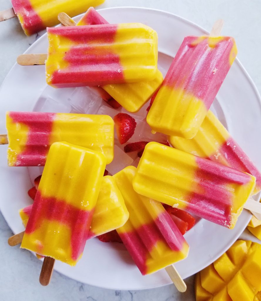 healthy strawberry mango popsicles