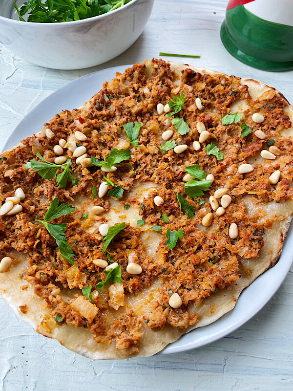 arabic sfiha with pine nuts and parsley