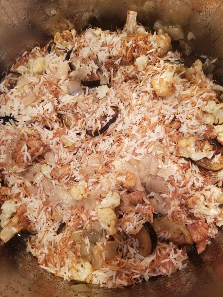 maqluba before it is cooked