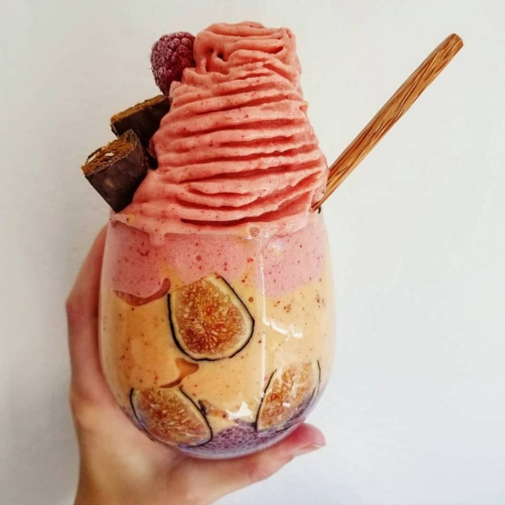 gut healthy smoothie recipe layered with 2 flavors of smoothie and chia seed pudding