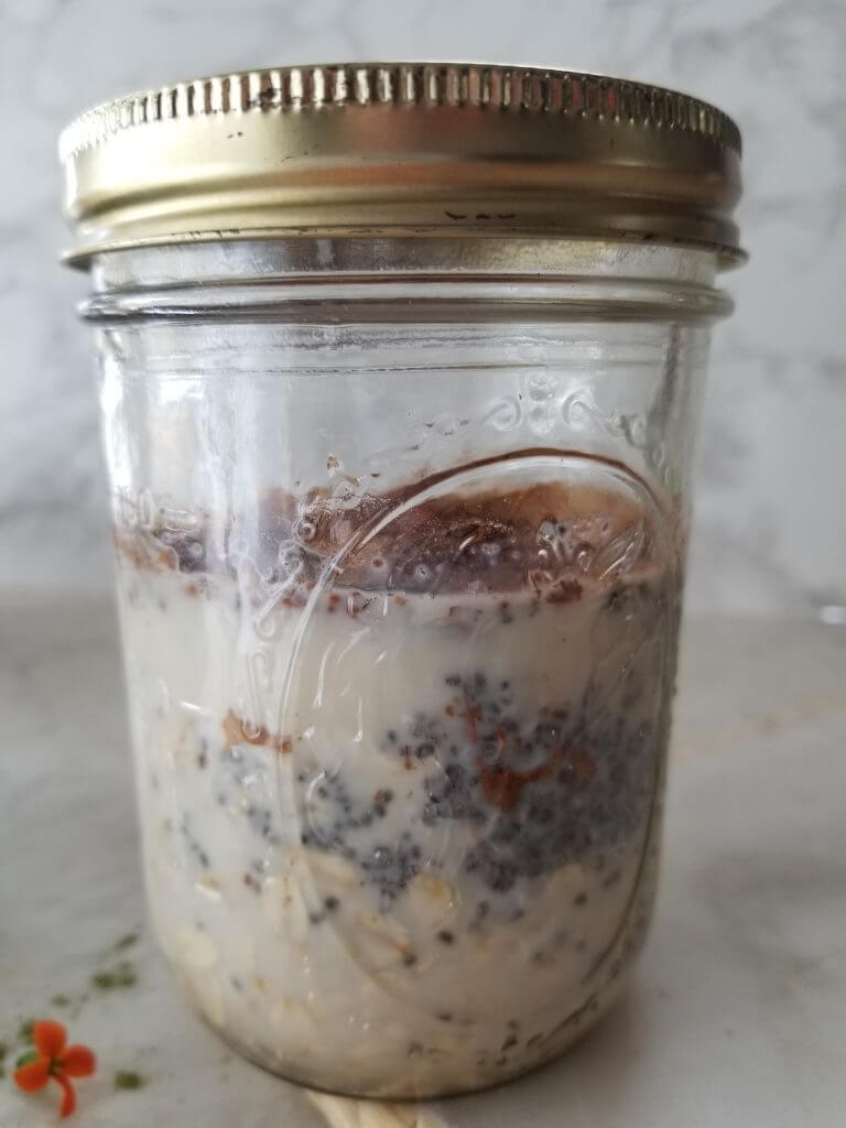 cinnamon bun overnight oatmeal