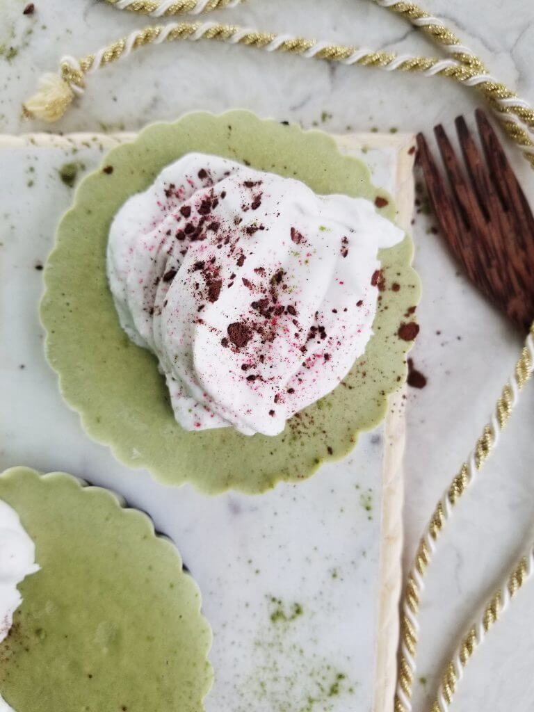 vegan chocolate matcha cream tarts