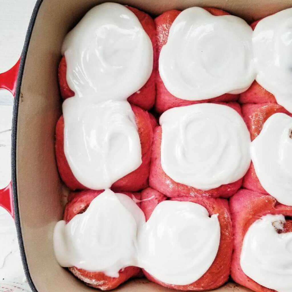 Pink cinnamon roll recipe