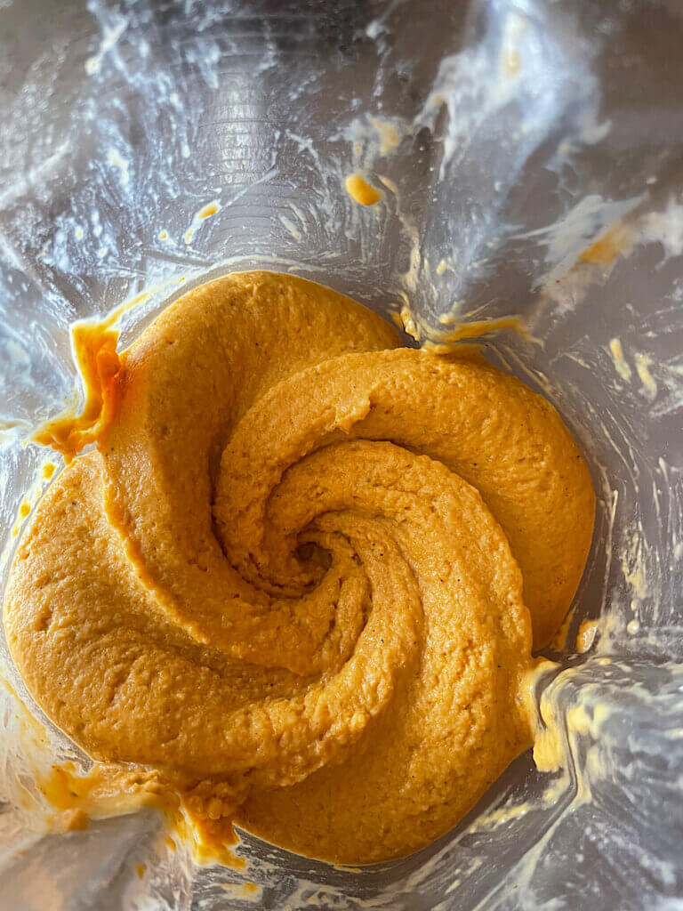 Pumpkin smoothie bowl