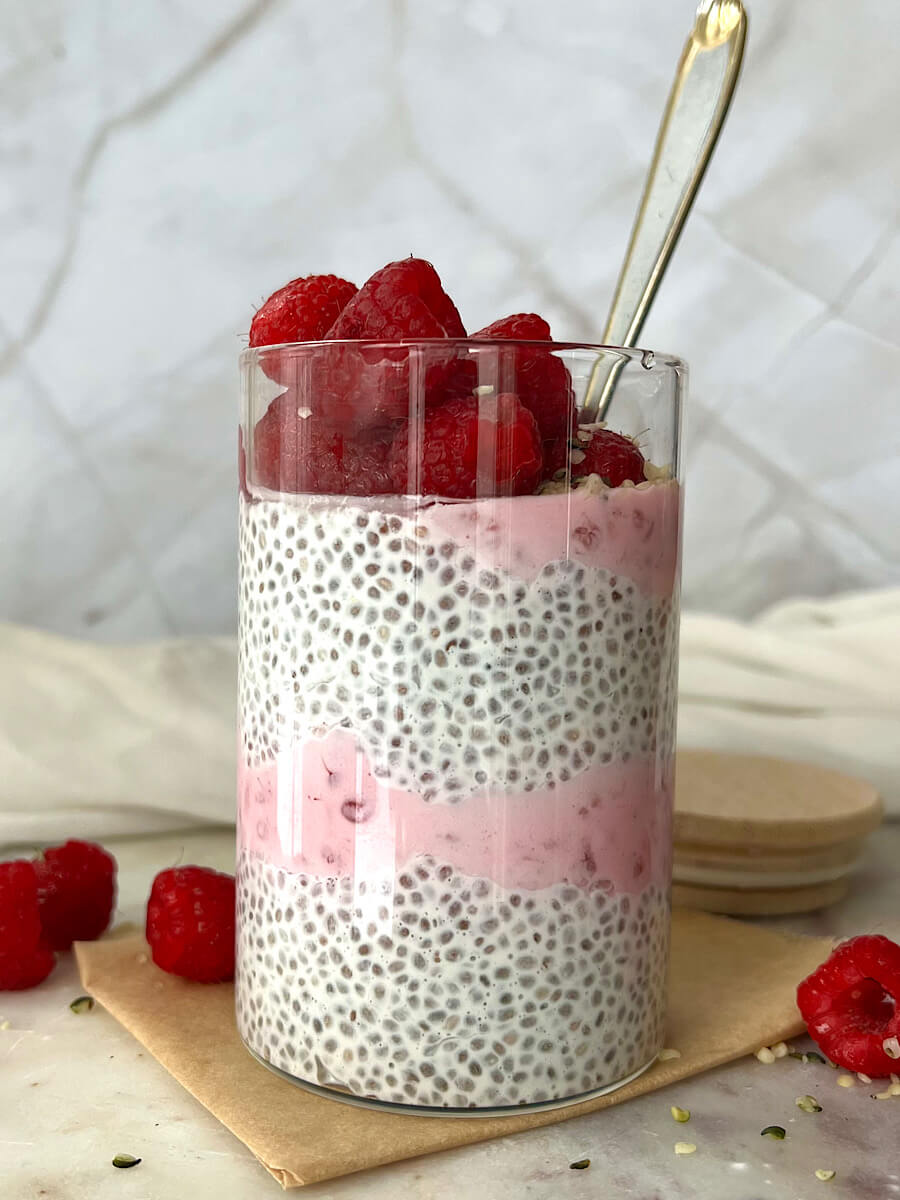 gut healthy raspberry cheesecake chia seed pudding recipe
