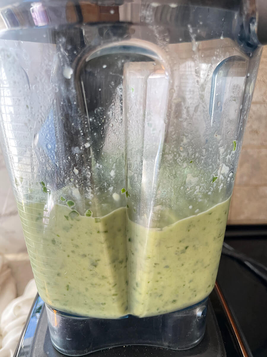 Spinach smoothie in a blender