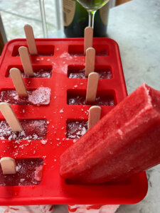 strawberry champagne popsicles