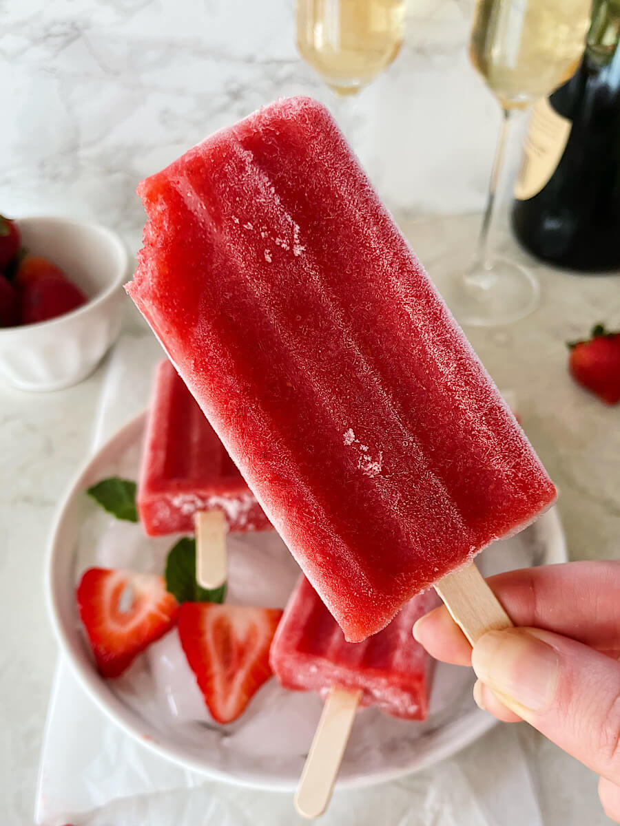 strawberry champagne popsicles