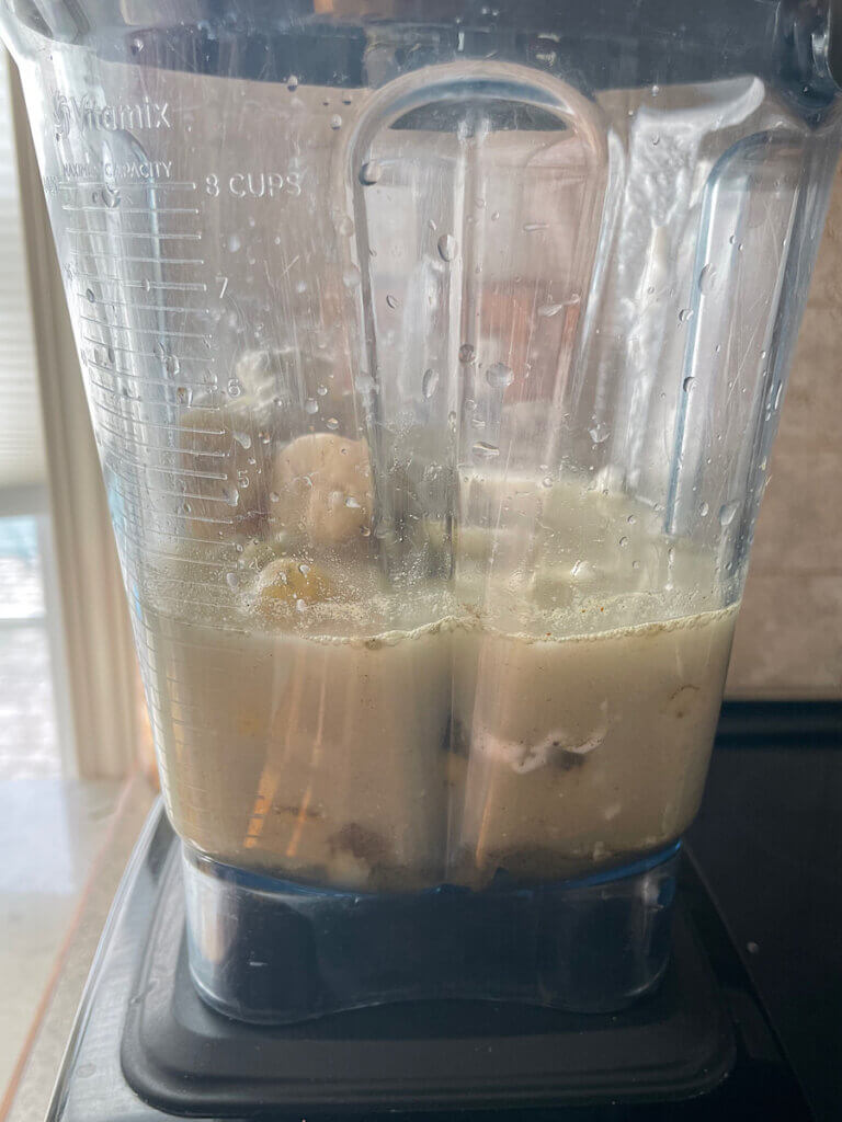 ingredients in super greens powder smoothie