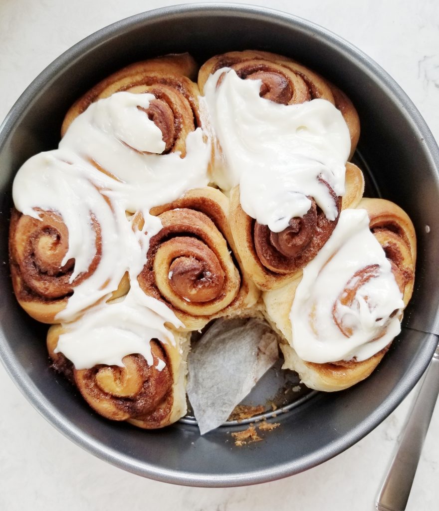 vegan sourdough cinnamon rolls